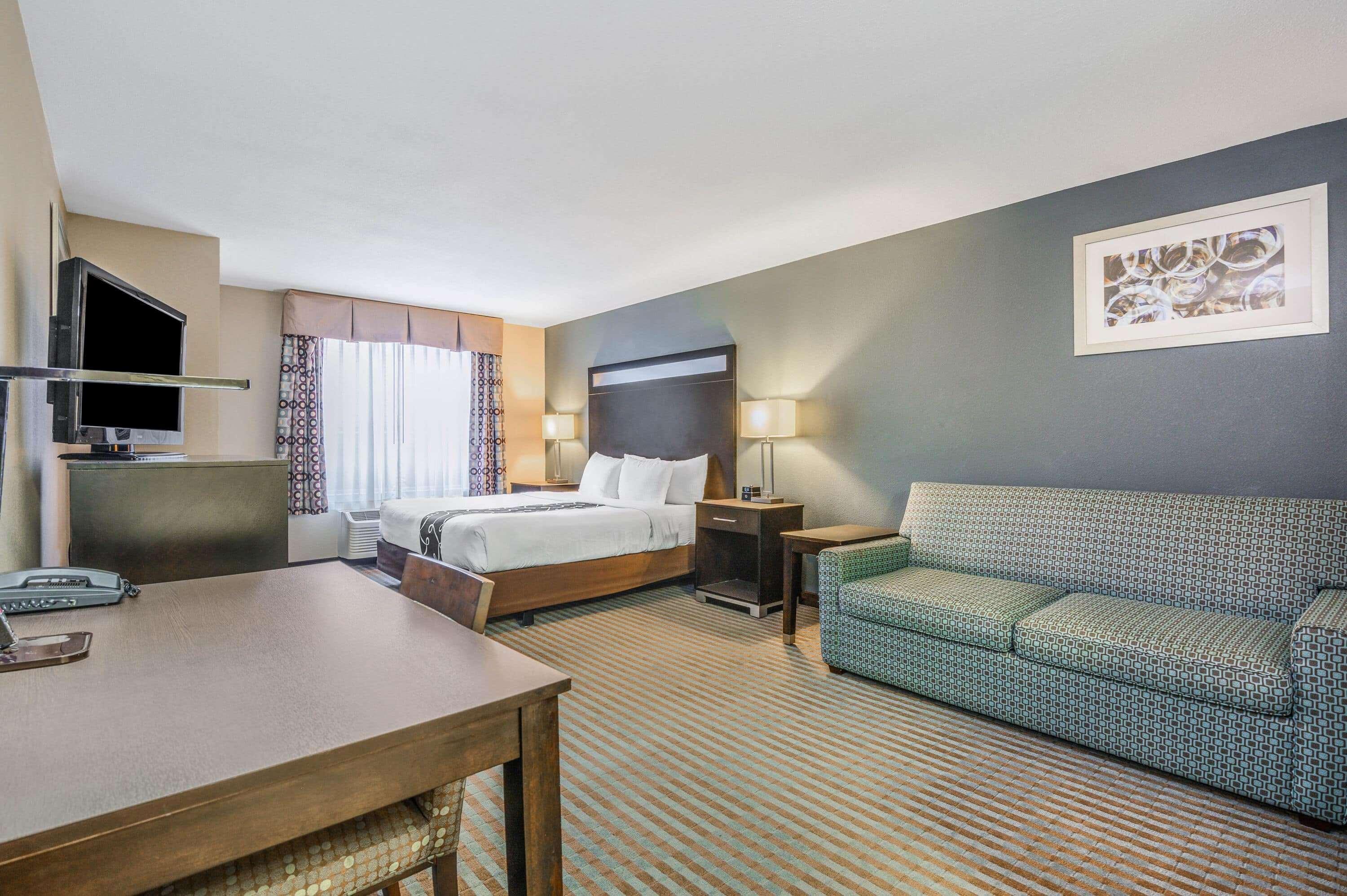 La Quinta Inn & Suites Casino And Bar By Wyndham Glendive Exterior photo